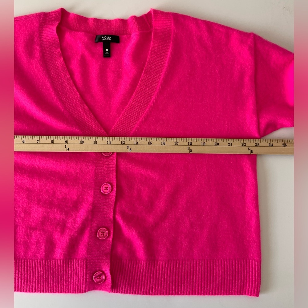 Aqua Womens Front Button Cashmere V-Neck Cardigan Sweater V10337 Neon Pink L - Picture 9 of 16